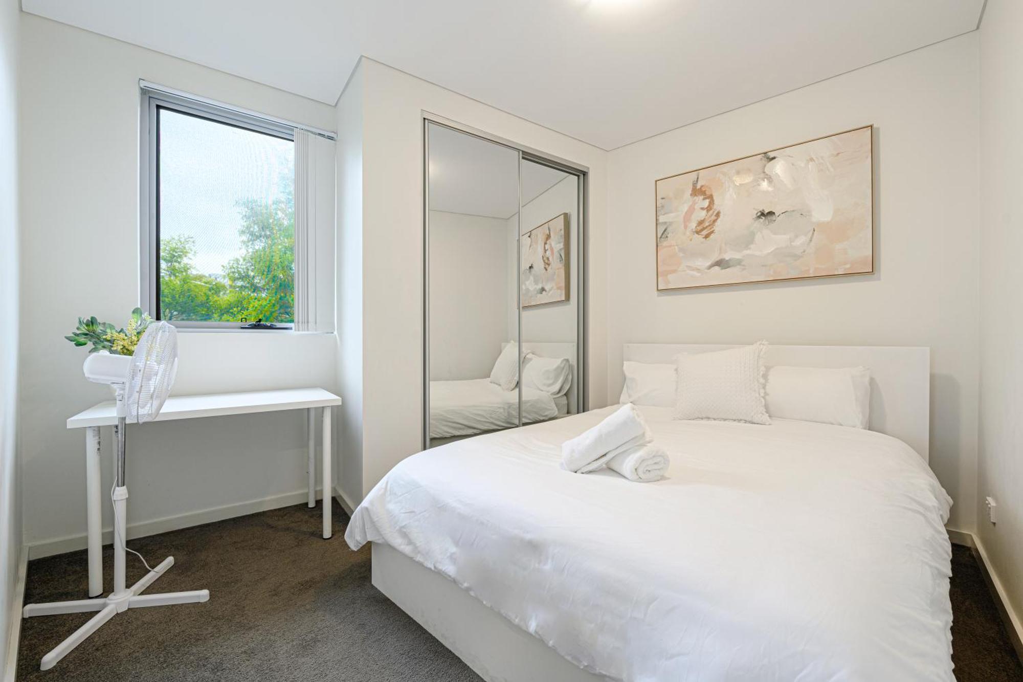 Liverpool Adorable 2Br Apt With Free Parking Warwick Farm Eksteriør bilde